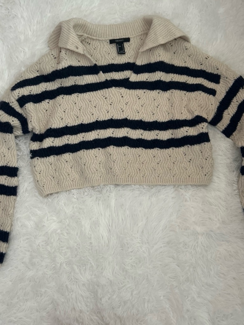 Forever 21 Cream and Black Striped V-Neck Cropped Sweater